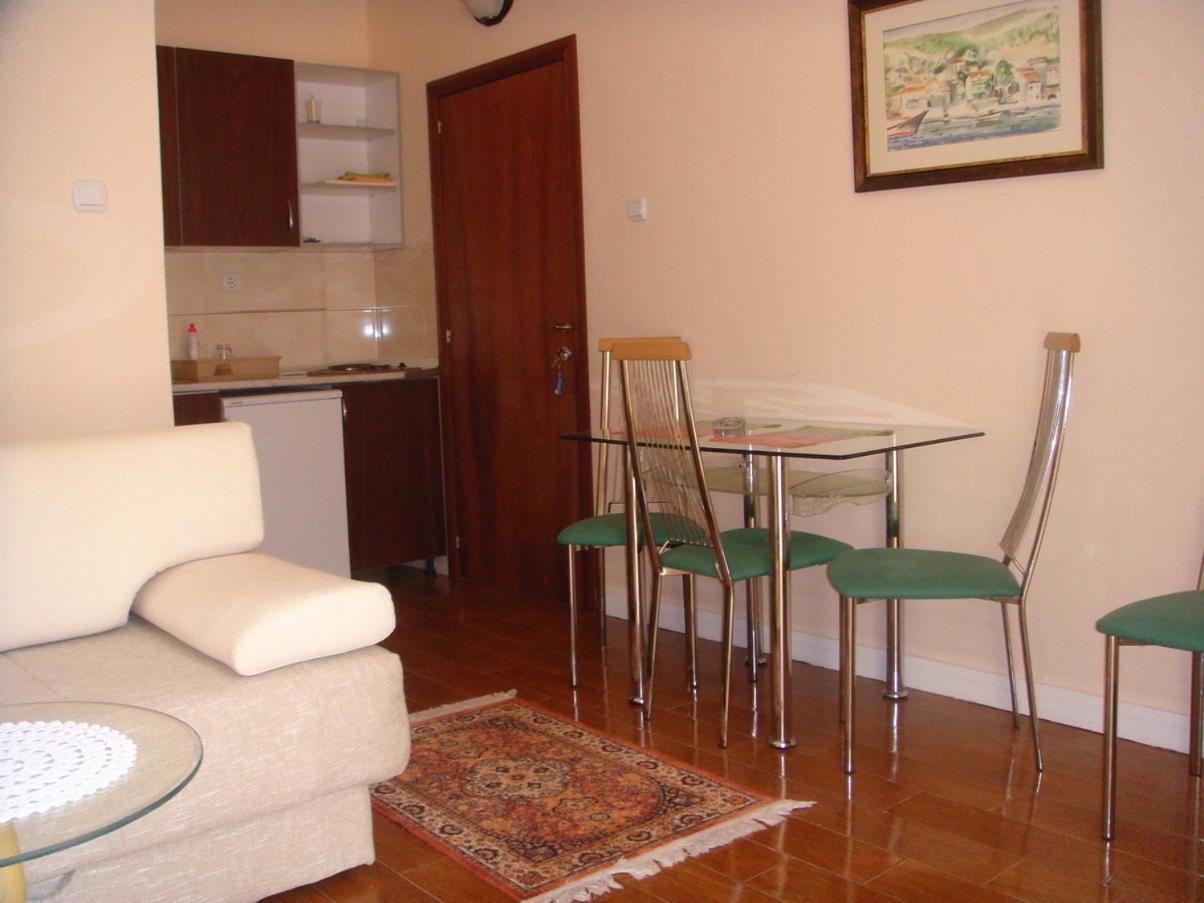 Apartments Grispolis Tivat Exterior foto