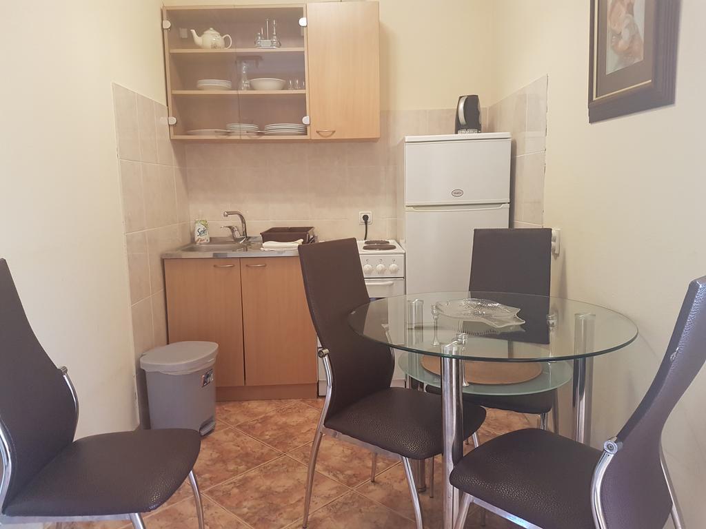 Apartments Grispolis Tivat Exterior foto